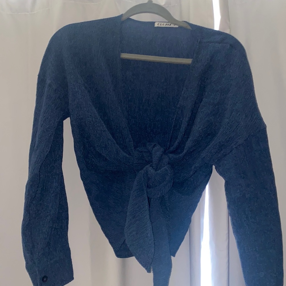 Cute versatile navy blue crop top front tie spring